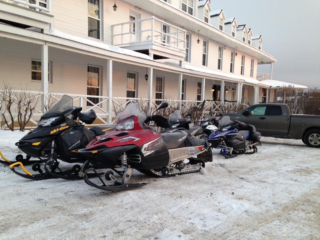 Le Manoir Charlevoix Motel La Malbaie Eksteriør billede